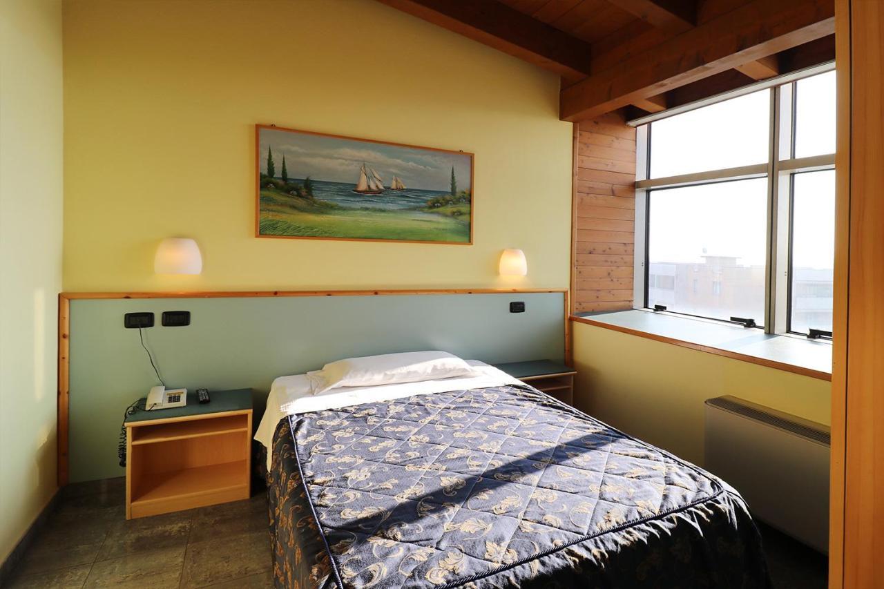 Hotel Sabo' Castel Maggiore Eksteriør bilde